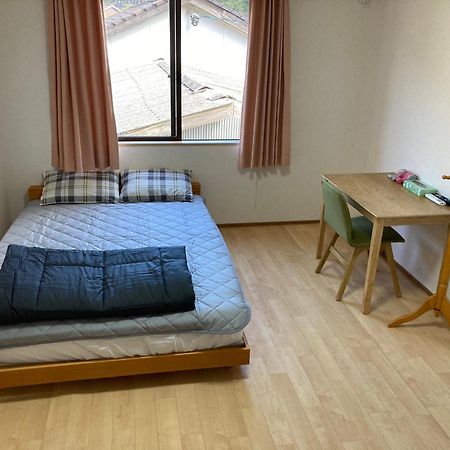 Midori Guesthouse&Hostel Tsushima  Bagian luar foto